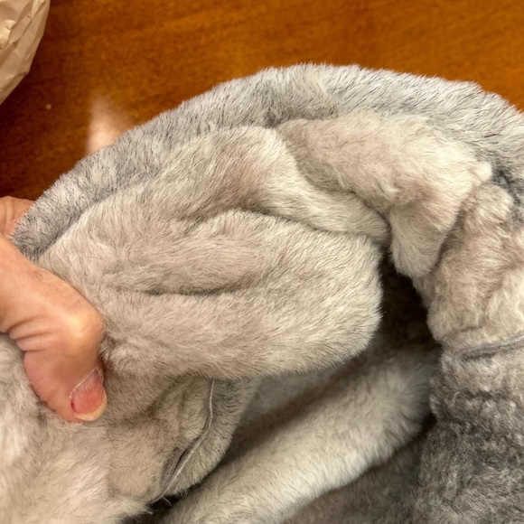 Genuine Shearling Lamb hat - Picture 4 of 5